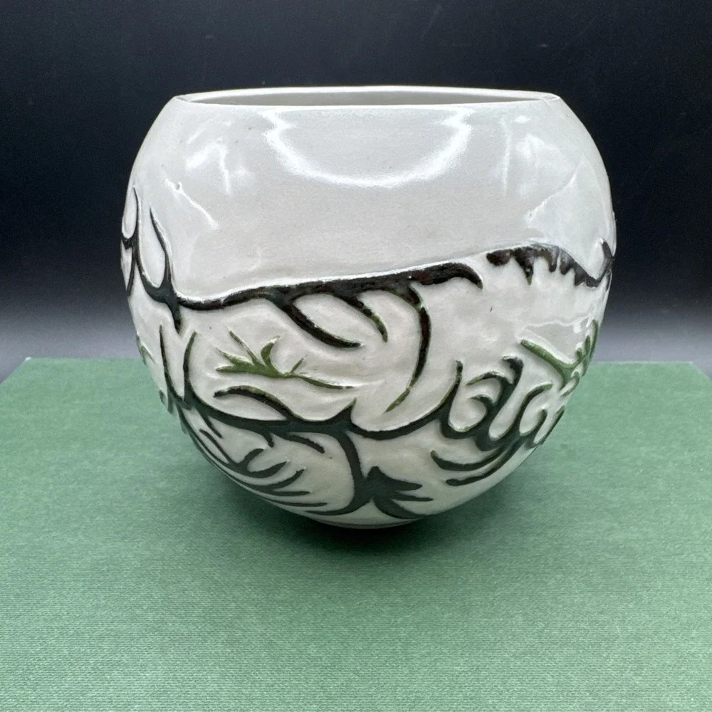 Studio Art Pottery Vase BF Gillen Incised Raised Black Green Abstract Design‎ 5